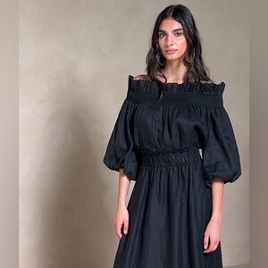 Off the Shoulder Linen Banana Republic Top